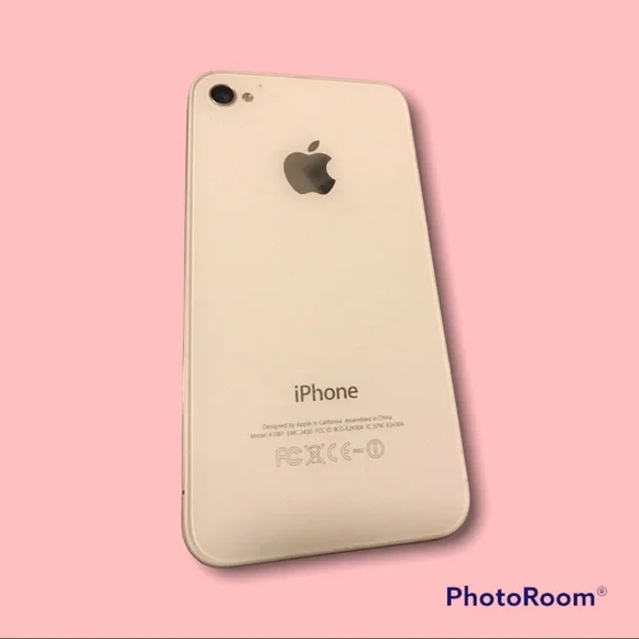 Apple iPhone 4s - 16GB - (Unlocked) A1387 (CDMA + GSM) / Phone Case & Charger!